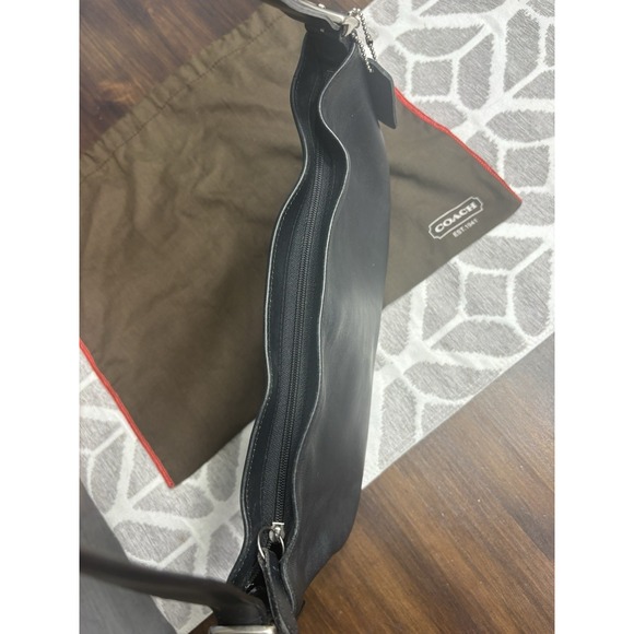 Vintage Coach 9407 Black Leather Legacy Shoulder Bag Slim Handbag Purse - Picture 6 of 10